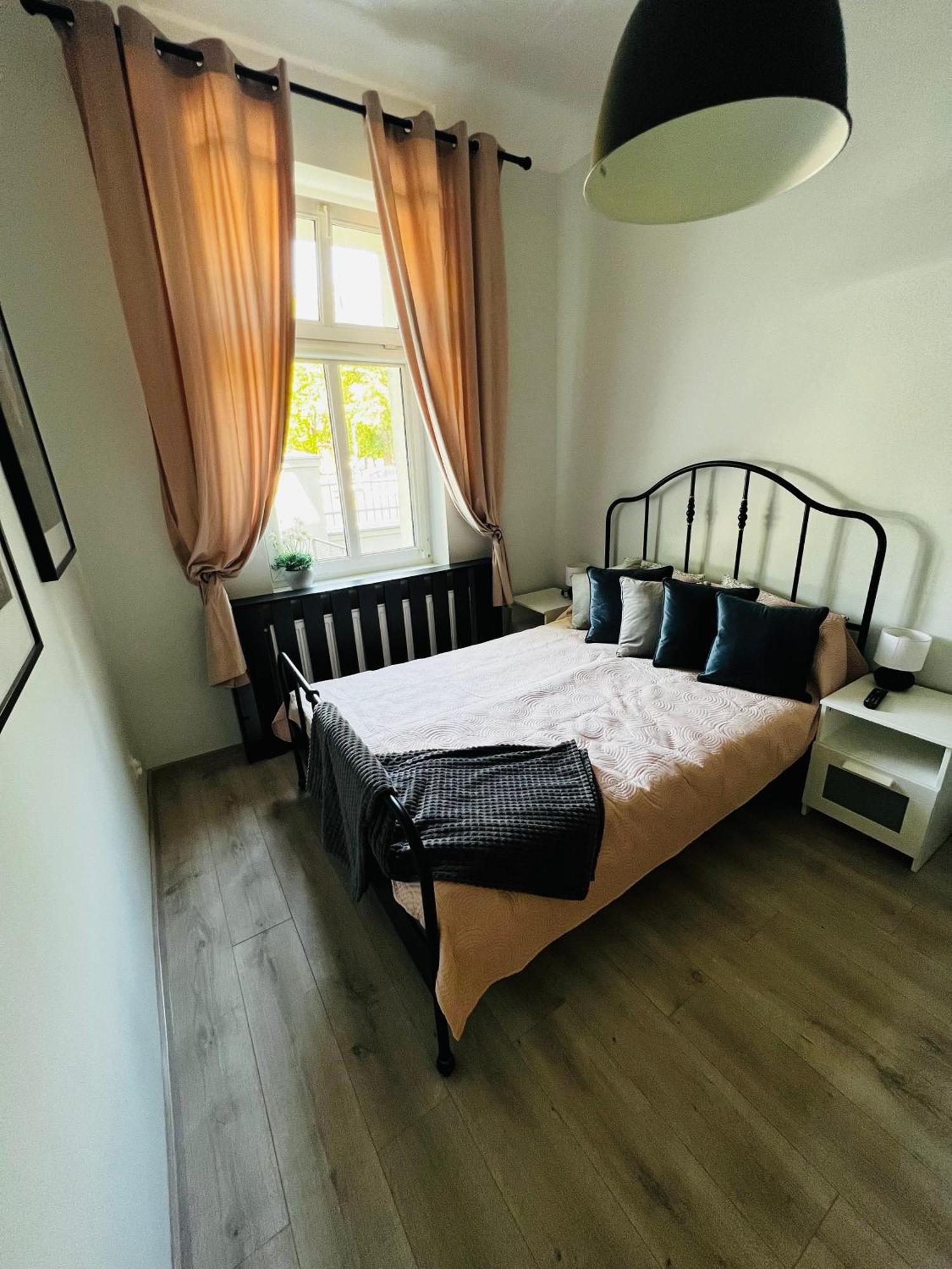 Plac Swietej Katarzyny 13 Apartment Torun Luaran gambar